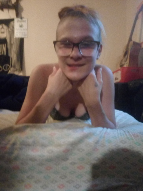 supercuteslut420 header picture leakfans.com