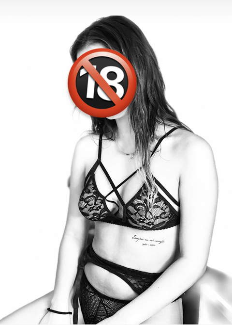 sweeet_poppy header picture leakfans.com