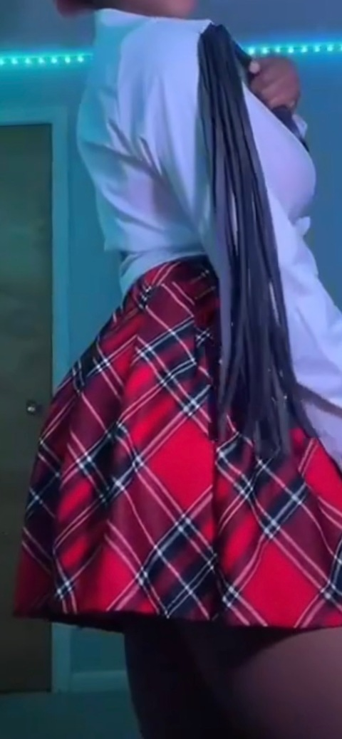 switchbitch330 header picture leakfans.com