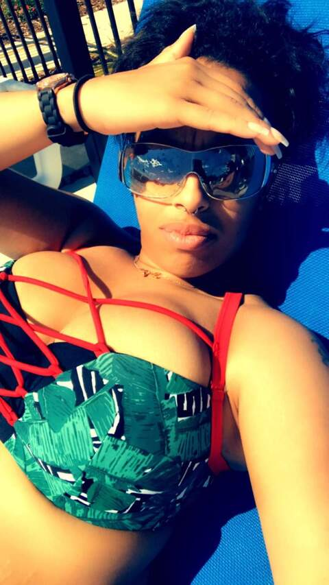 taradise28 header picture leakfans.com