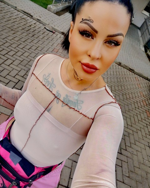 tattooaryanna30 header picture leakfans.com