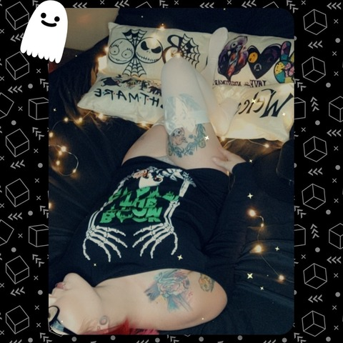 tattooed_mom91 header picture leakfans.com