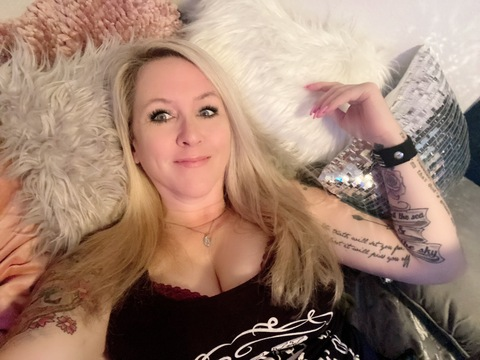 tattoorue header picture leakfans.com