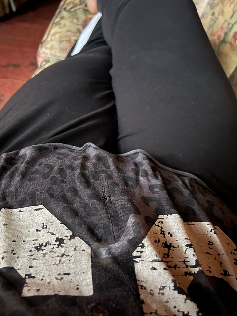 tesablack19 header picture leakfans.com