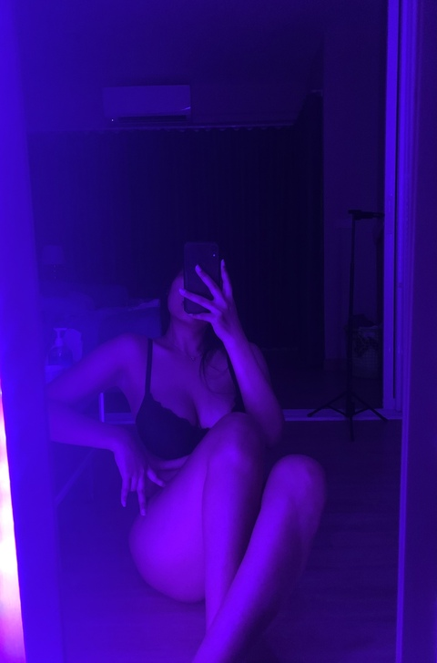 thanyaploy header picture leakfans.com