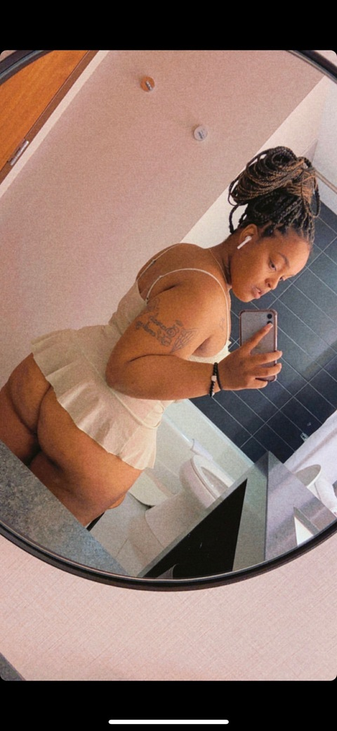 theebiggesttt header picture leakfans.com