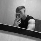 thefunlad profile picture leakfans.com