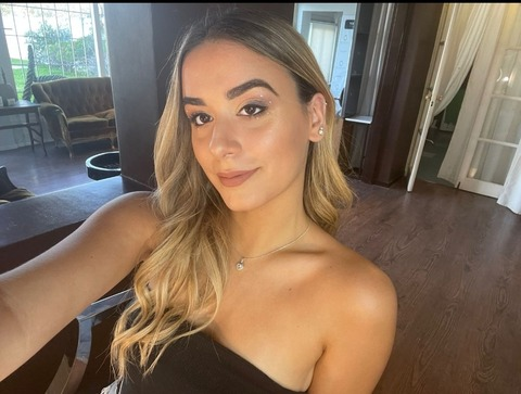 thegirlbeautiful header picture leakfans.com