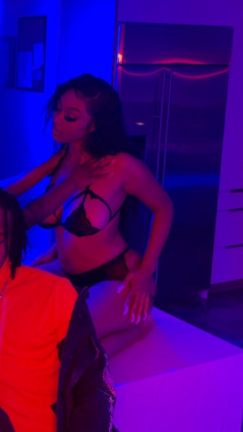 therealbriannaa header picture leakfans.com