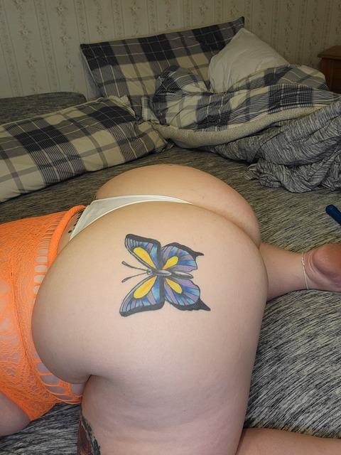 thick-redhead-seduction header picture leakfans.com