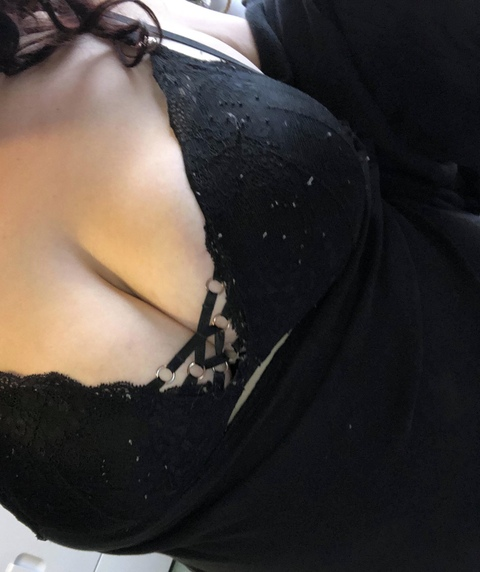 thickmistress96 header picture leakfans.com