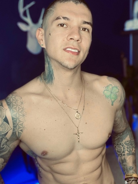 thomasbrandfree header picture leakfans.com