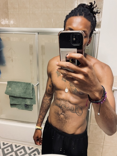 threeleggreg header picture leakfans.com