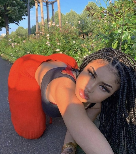 tootatis0 header picture leakfans.com