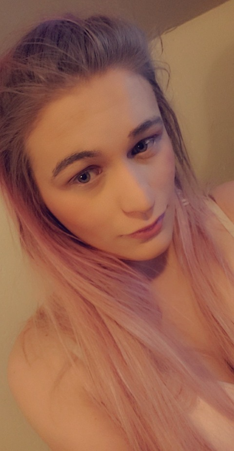 trannybabe header picture leakfans.com