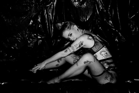 trashblue666 header picture leakfans.com