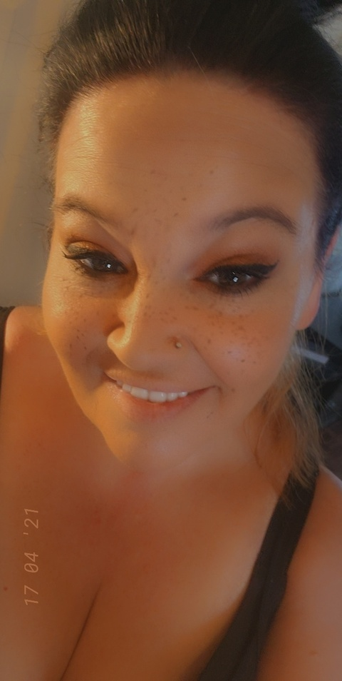 u113431559 header picture leakfans.com