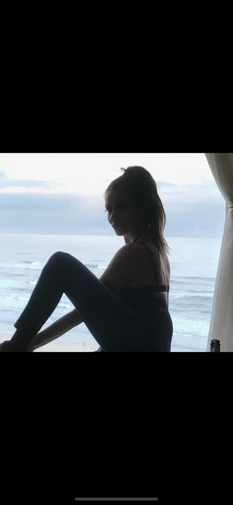 u121183556 header picture leakfans.com