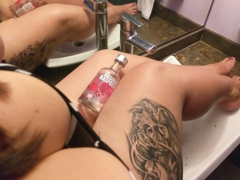 u124362018 header picture leakfans.com