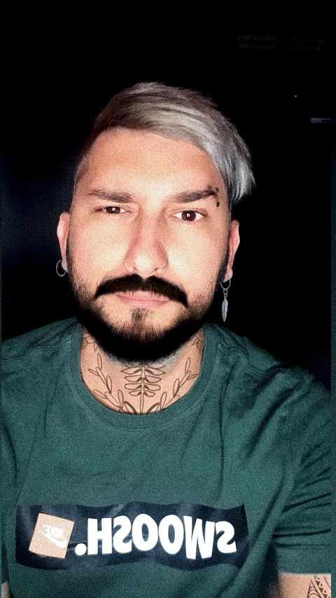 u127273070 header picture leakfans.com