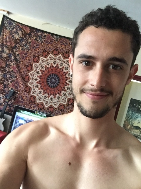 u130480922 header picture leakfans.com