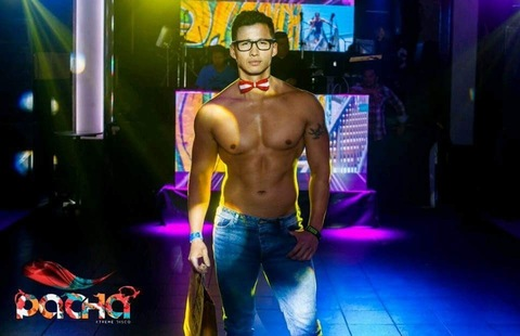 u1350255 header picture leakfans.com