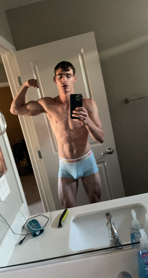 u13964000 header picture leakfans.com