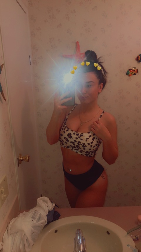 u140271798 header picture leakfans.com