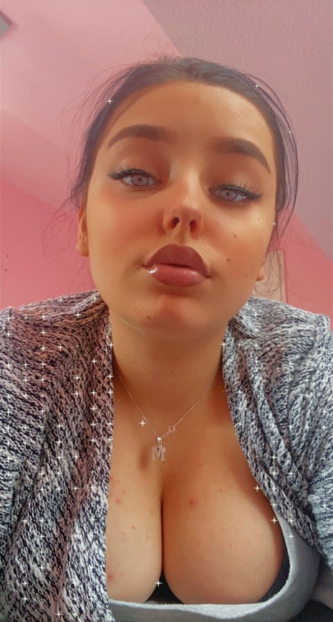 u141599499 header picture leakfans.com