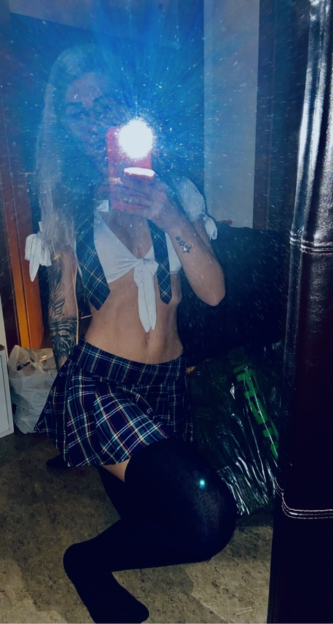 u147773096 header picture leakfans.com