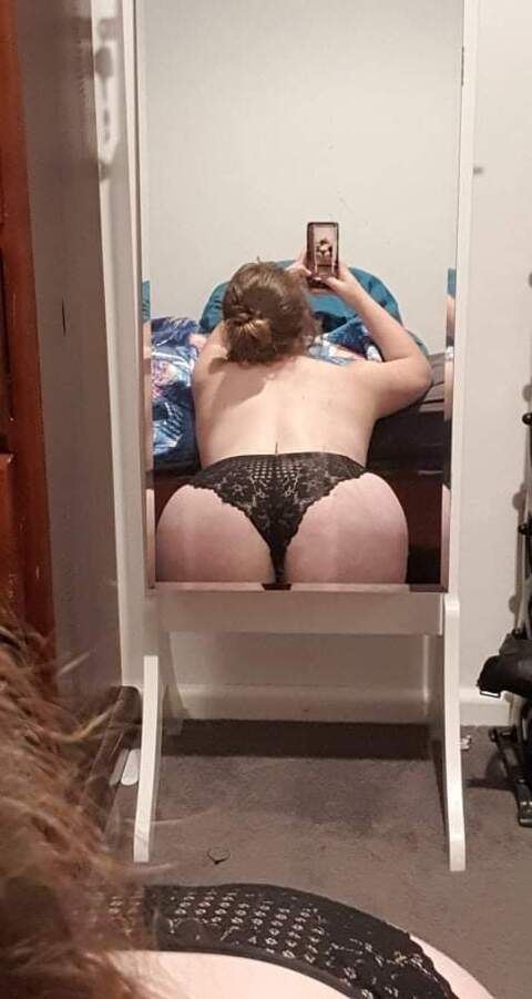 u154254352 header picture leakfans.com