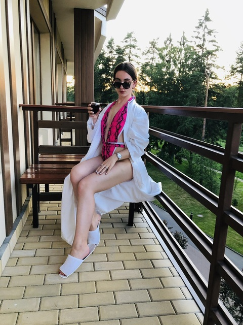 u177571671 header picture leakfans.com