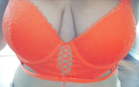 u181649853 header picture leakfans.com