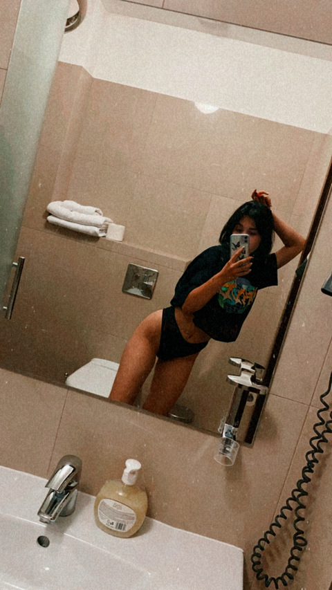 u185213685 header picture leakfans.com