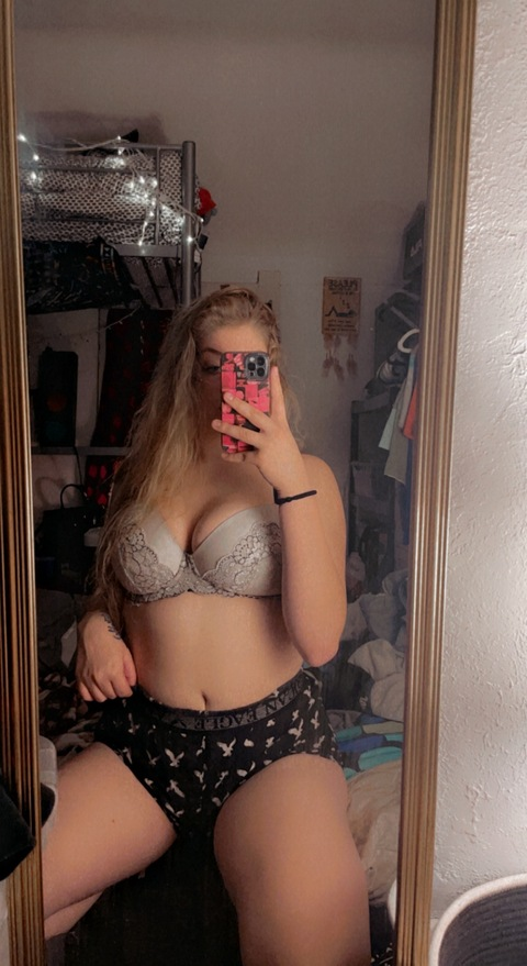 u194557947 header picture leakfans.com