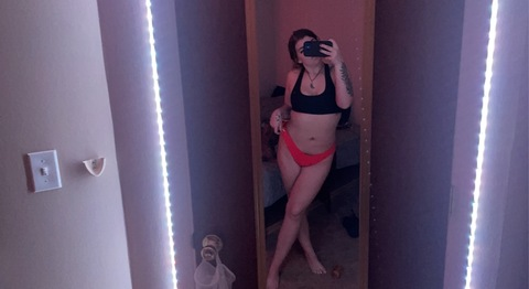 u195976028 header picture leakfans.com