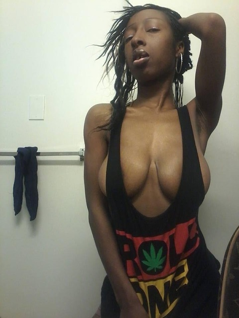 u207645376 header picture leakfans.com