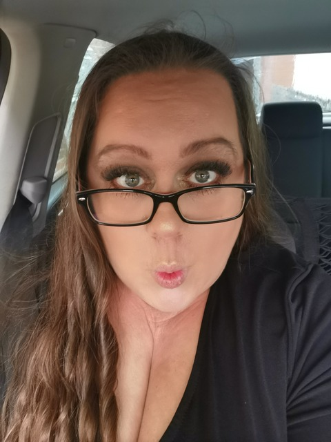 u210564715 header picture leakfans.com