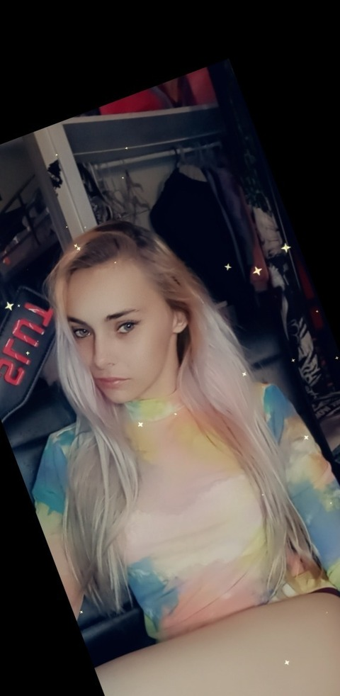 u217569263 header picture leakfans.com