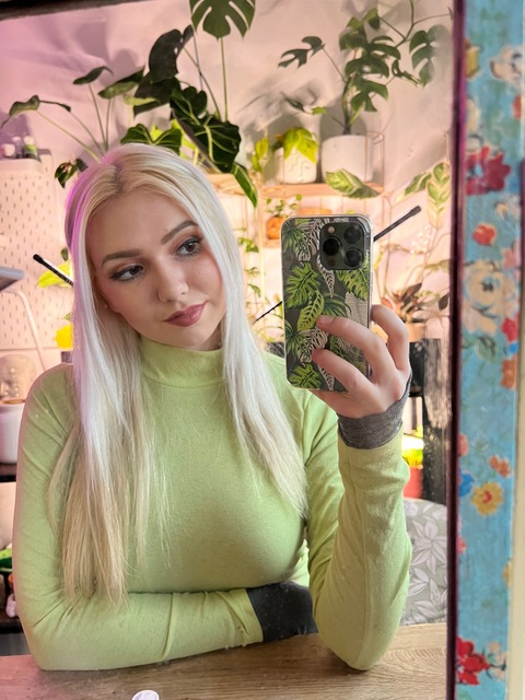 u219498209 header picture leakfans.com