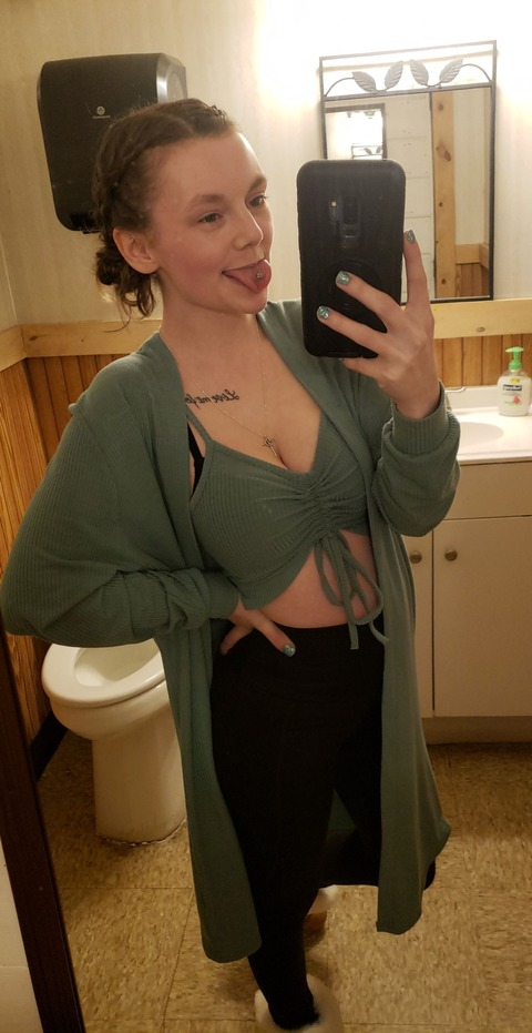 u226814321 header picture leakfans.com