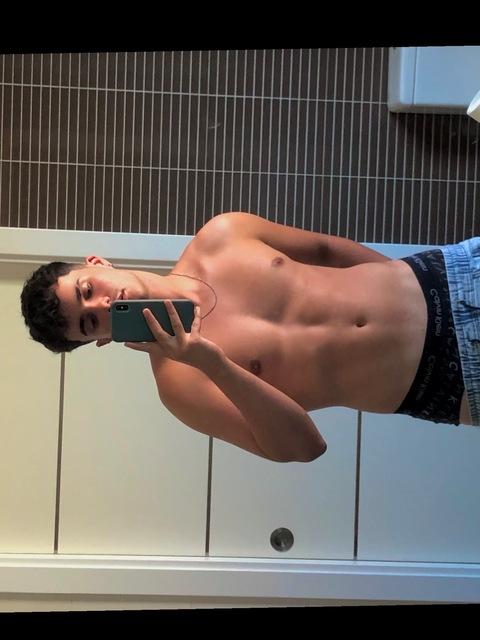 u231478898 header picture leakfans.com