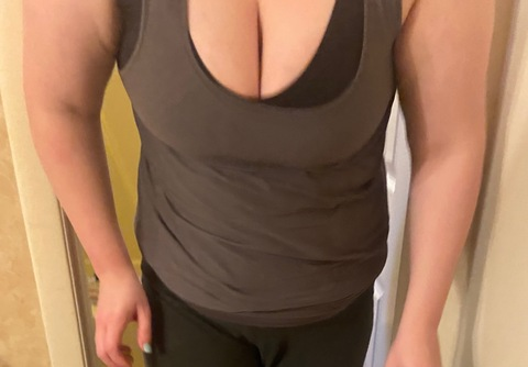 u240160145 header picture leakfans.com