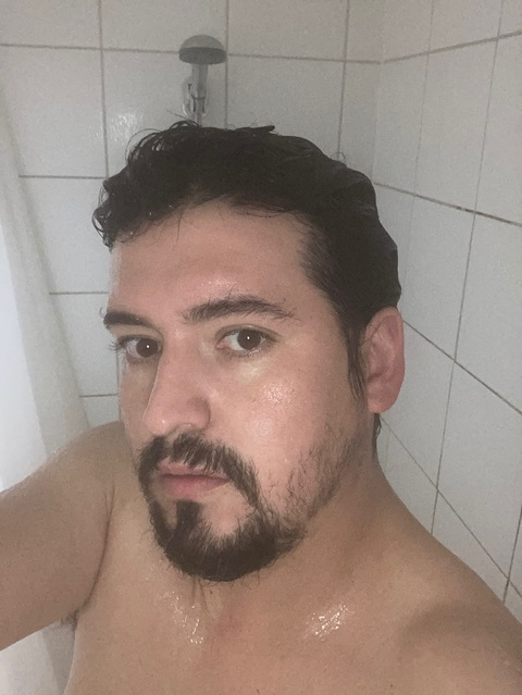 u242255512 header picture leakfans.com