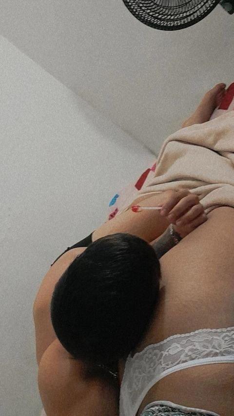 u243278959 header picture leakfans.com