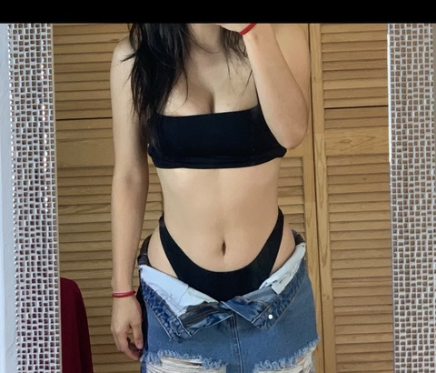 u248190875 header picture leakfans.com