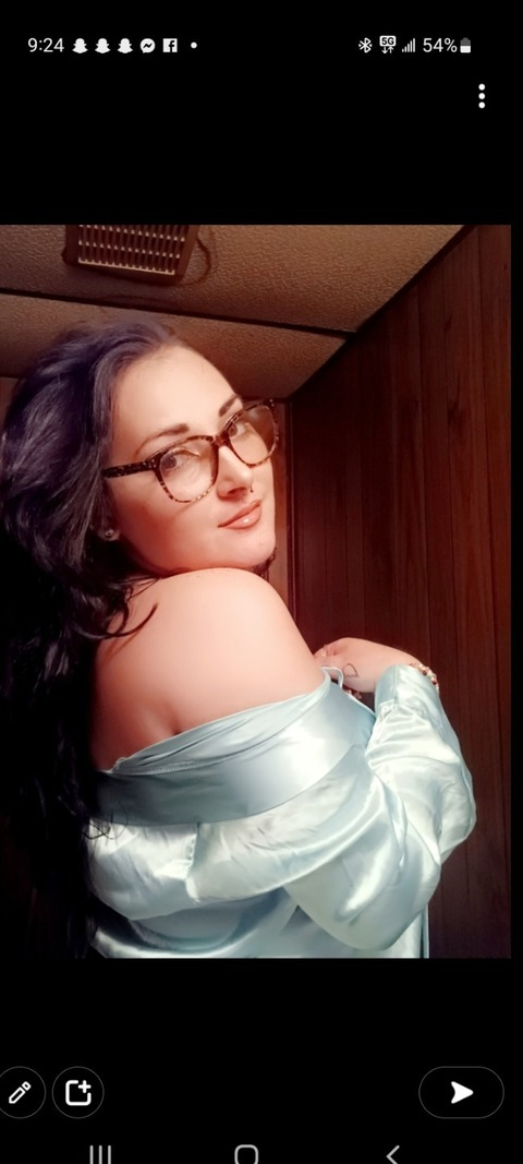 u249813840 header picture leakfans.com