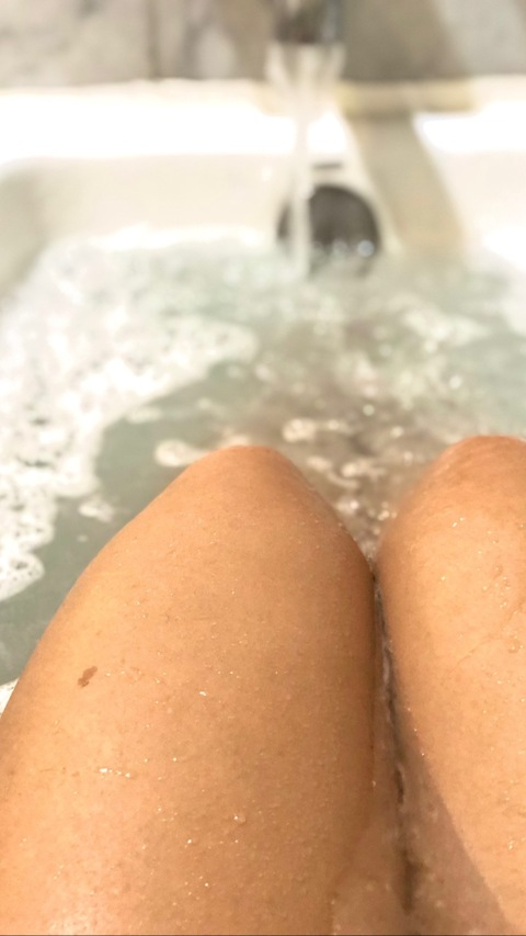 u261809140 header picture leakfans.com