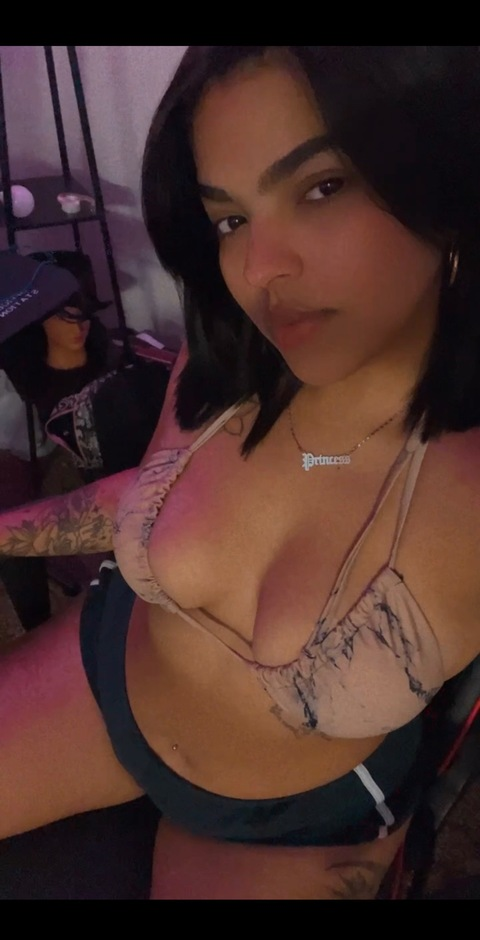 u268556261 header picture leakfans.com