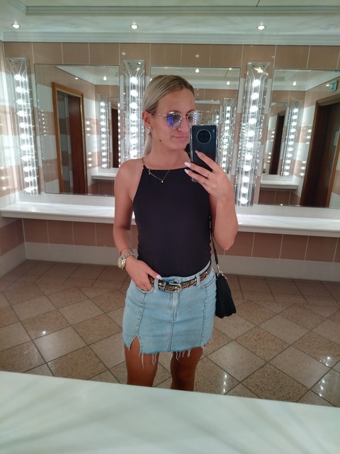 u273287847 header picture leakfans.com